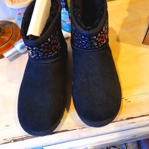 Uggs Mink II size 5